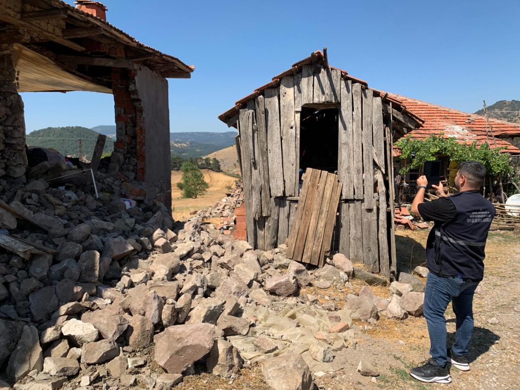 Hasar tespit çalışmalarına teknik ekip gönderildi