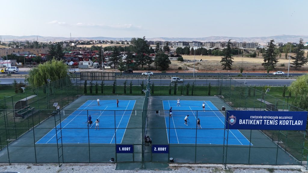 Yetişkinler için tenis kayıtları 26 Ağustos’ta başlıyor