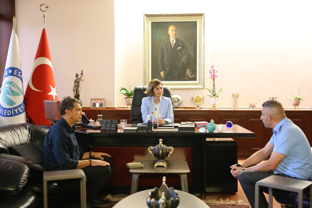 Duyarlı şoför otobüste fenalaşan çocuğu hastaneye yetiştirdi