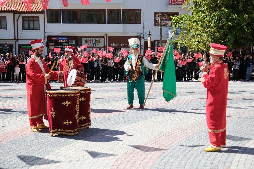 Başkan Dökmeci: “Sivrihisar halkı 104 yıl önce milletin bağımsızlığını savundu”