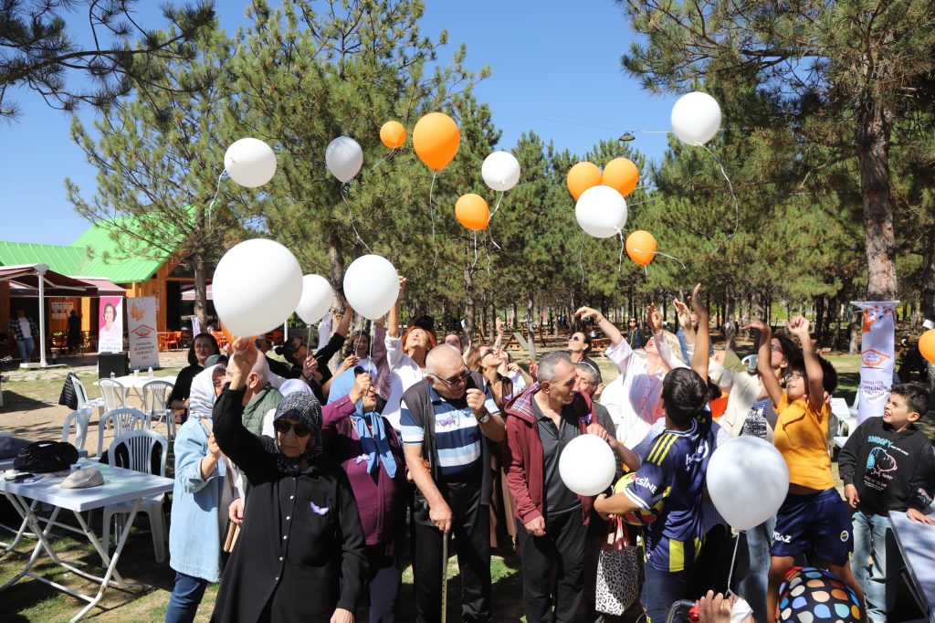 Alzheimer farkındalık etkinliğinde buluştular