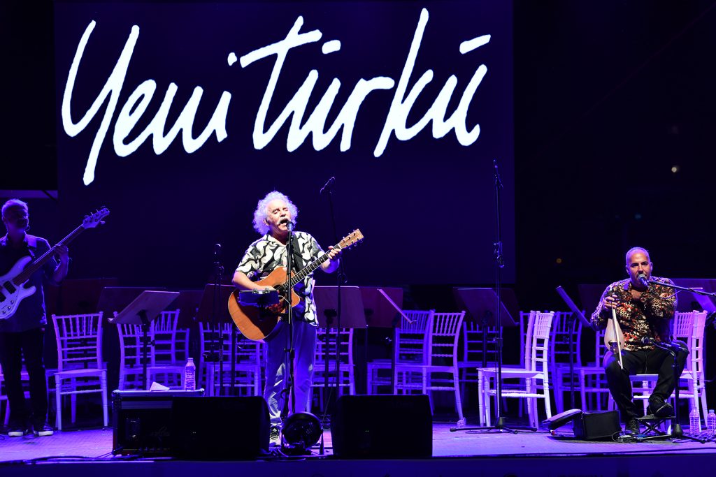 Uluslararası Eskişehir Pişmiş Toprak Sempozyumu görkemli bir konserle açıldı