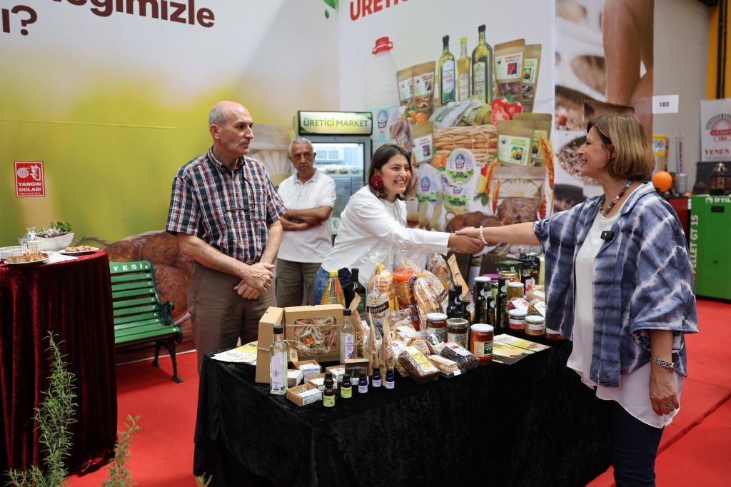 Başkan Ünlüce Eskişehir 6. Tarım Fuarı’nda