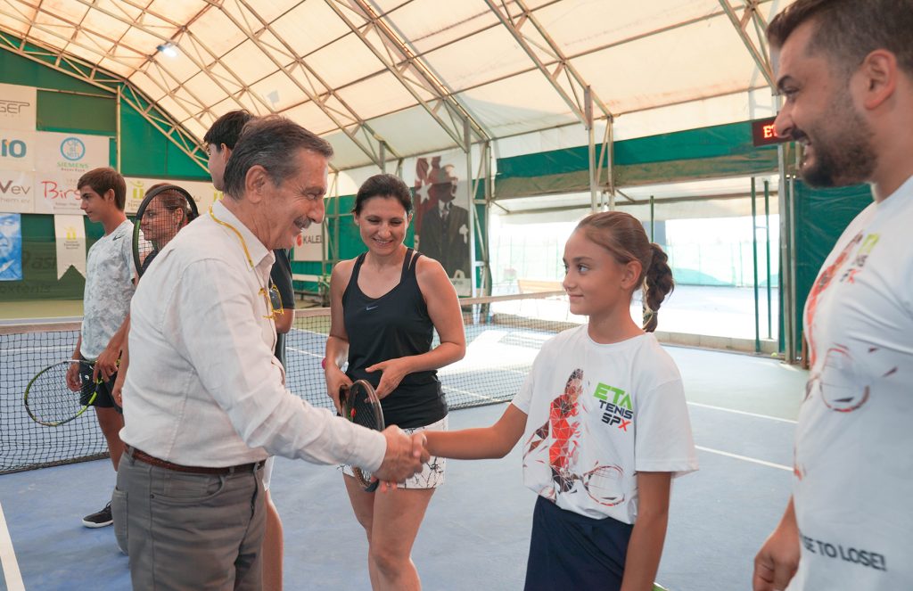 3’üncü Geleneksel Kurtuluş Tenis Kupası başlıyor