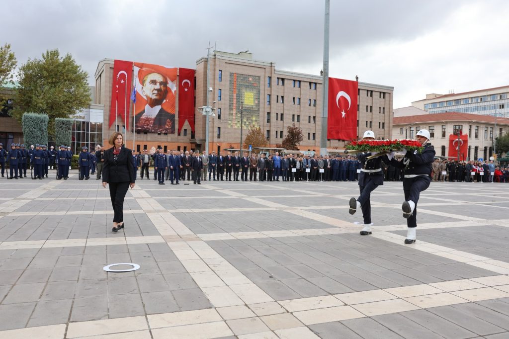 Ünlüce: “Gazilerimizin fedakarlığı asla unutulmayacak”