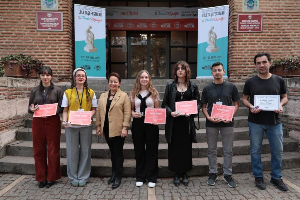 Odunpazarı’nda iki uluslararası festival sergilerle sona erdi