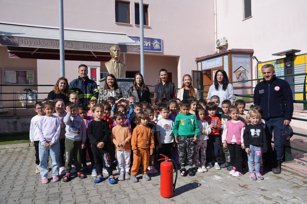 İtfaiyecilik Haftası’nda minikler konuk oldu