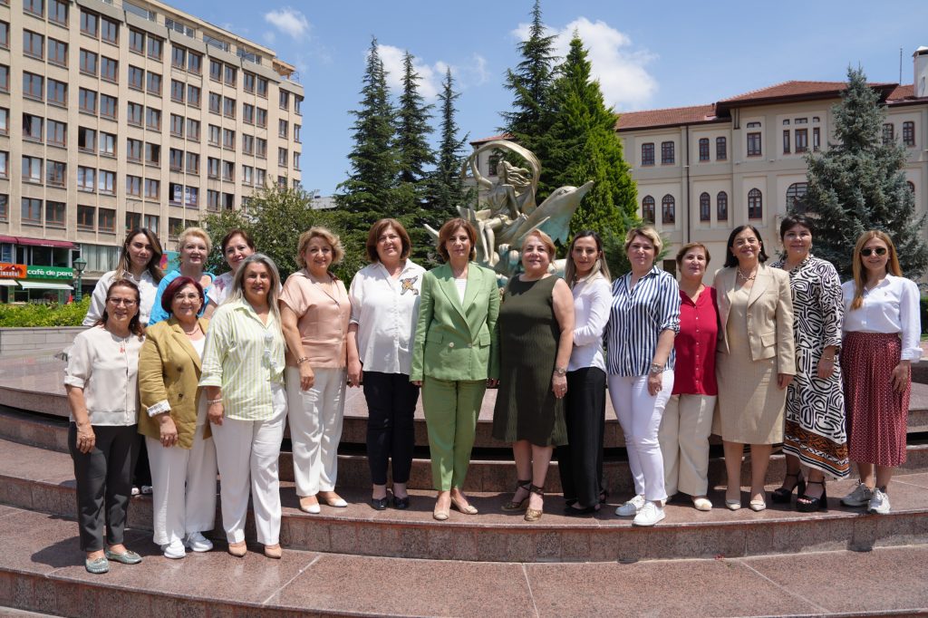 Kadınların yerel yönetimlerdeki lider rolleri güçlendirilecek