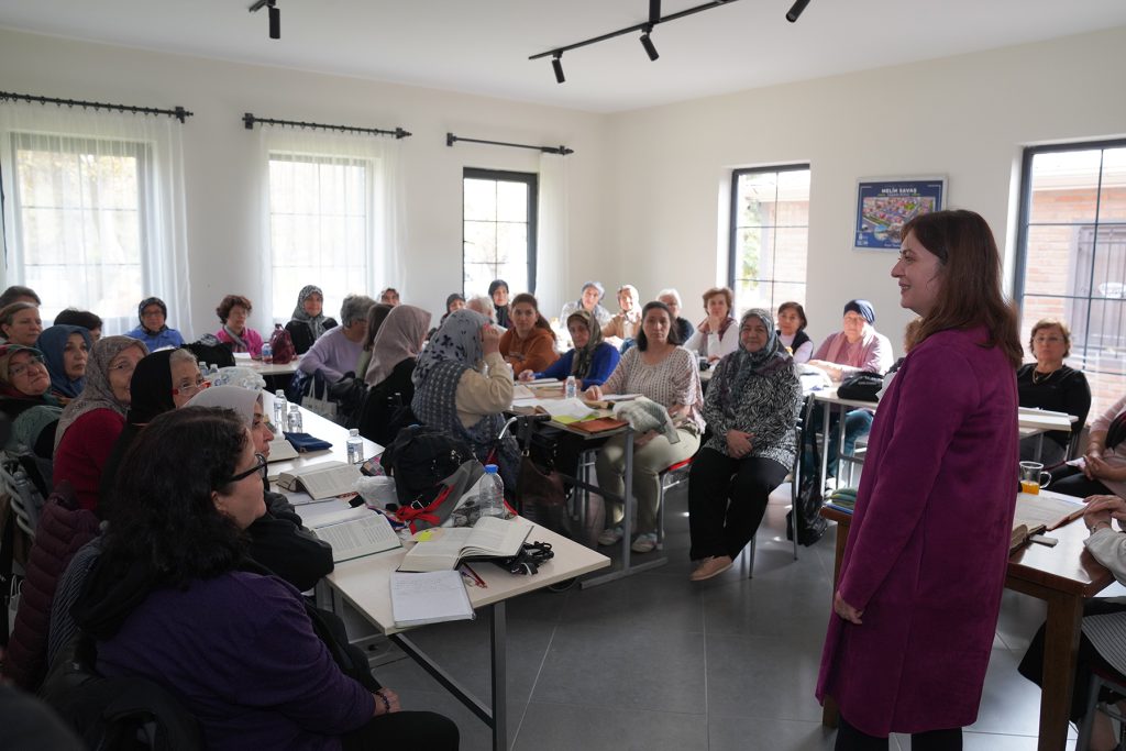 Belde Evi kursiyerlerine kadın sağlığı semineri verildi