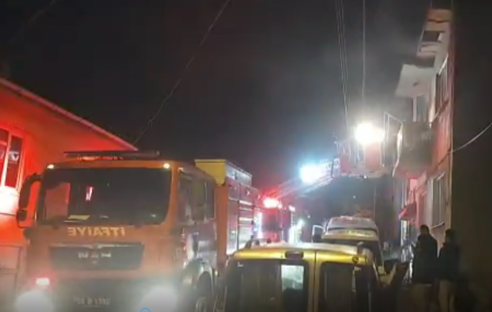 Elektrikli bisiklet alev alev yandı!