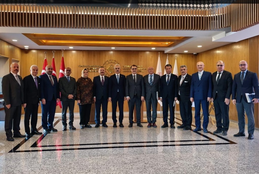 Eskişehirli heyetten Bakan Uraloğlu’na ziyaret