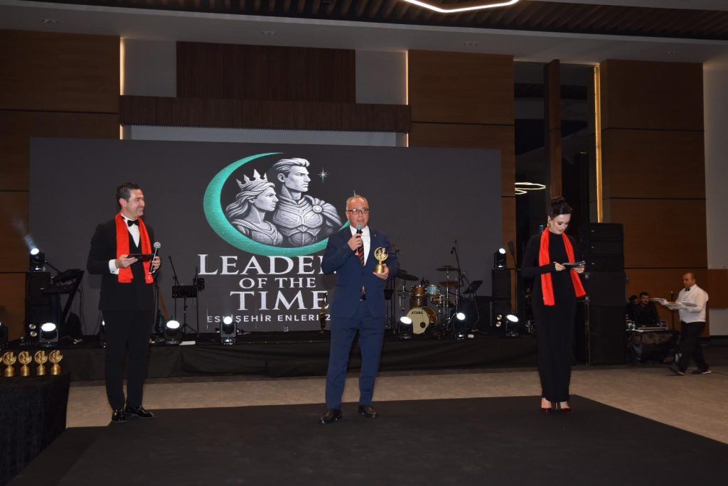 Plastik atıklardan kent mobilyası projesi ödülü