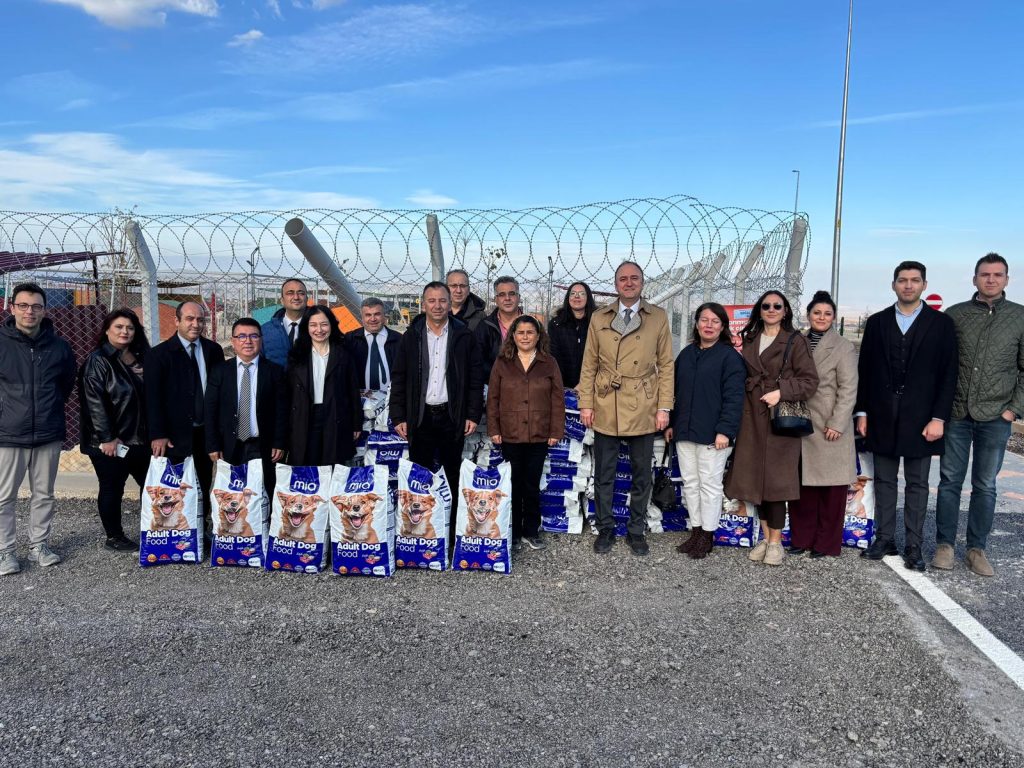 Can dostlara örnek dayanışma