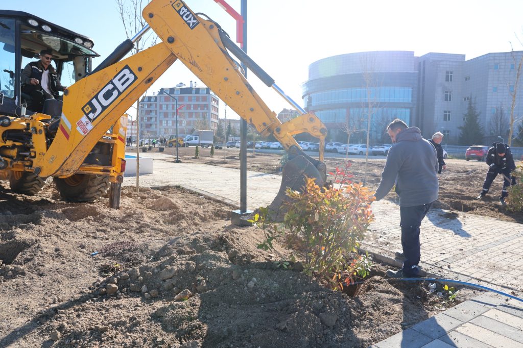 Gündoğdu’da yeni park projesi hızla sürüyor