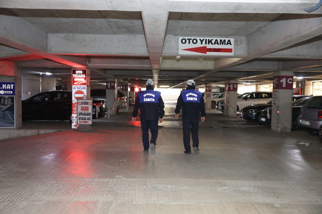 Zabıta ekipleri engelsiz kent denetimi yaptı