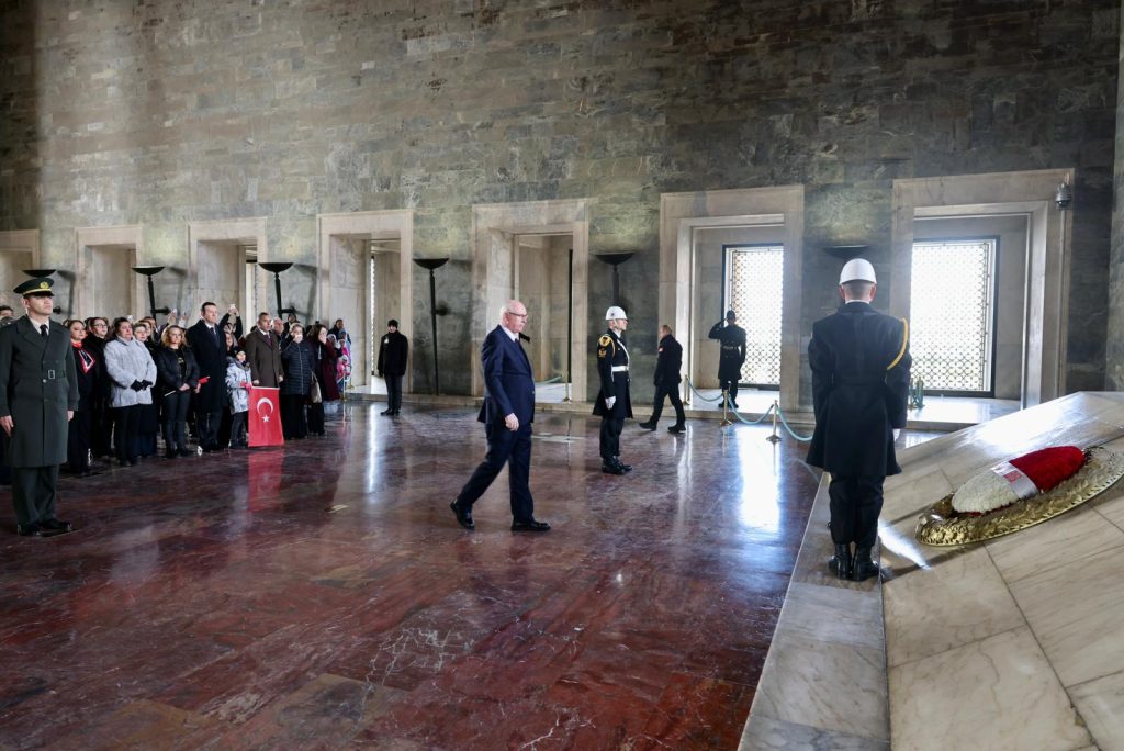 Atatürk’e yazılan mektuplar Anıtkabir’e ulaştı