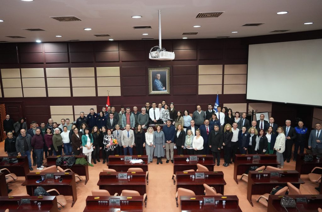 Büyükşehir ile TÜM BEL-SEN imzaları attı