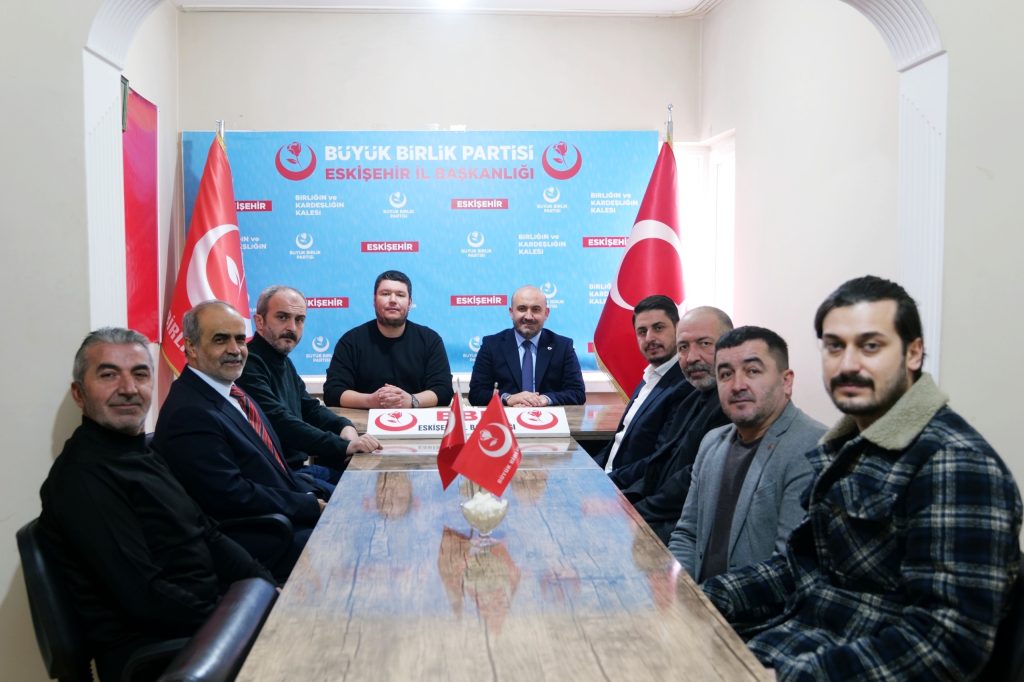 Başkan Albayrak’tan siyasi parti temsilcilerine ziyaret