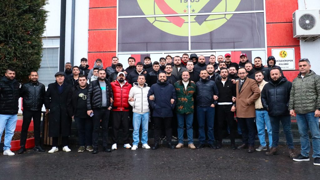 Eskişehirspor Taraftarlar Birliği’nden Şimşeklere ziyaret
