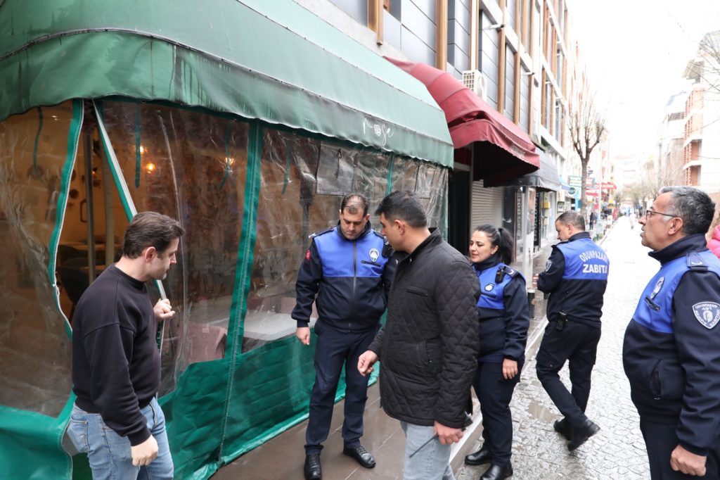 Odunpazarı’nda kaldırım işgallerine geçit yok