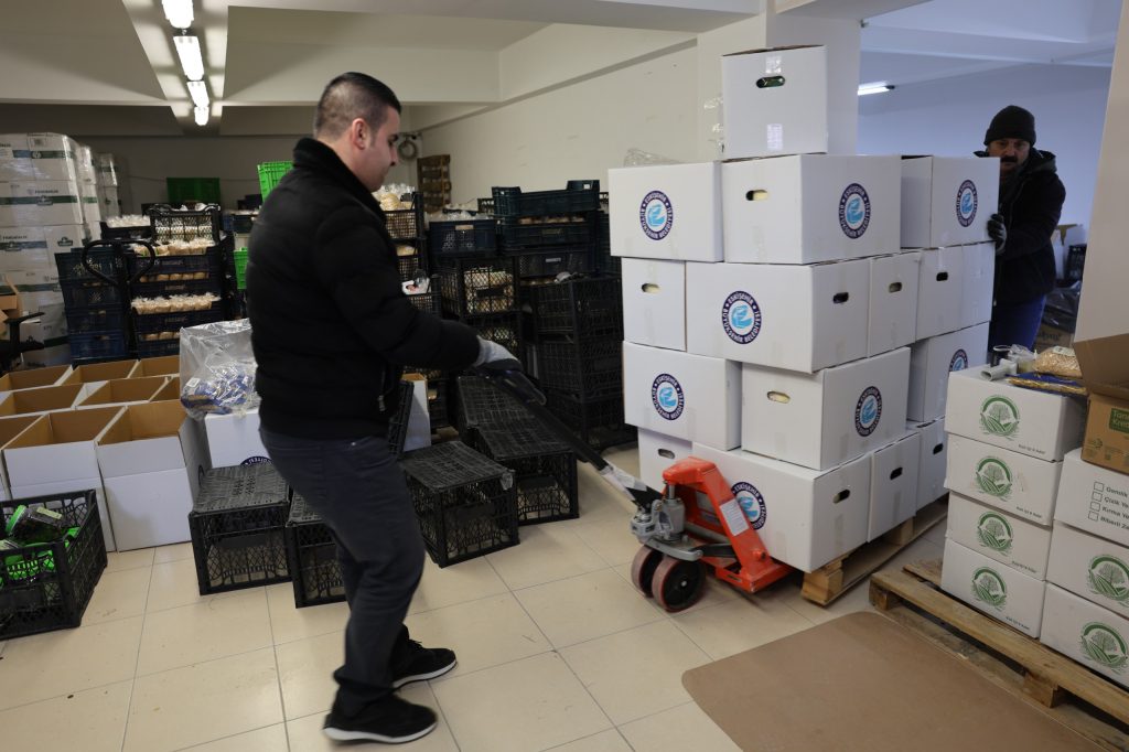 !Şehir Paylaşmaktır’ kolileri satışa sunuldu