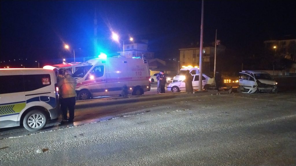 Eskişehir’de korkutan trafik kazası: 5 yaralı