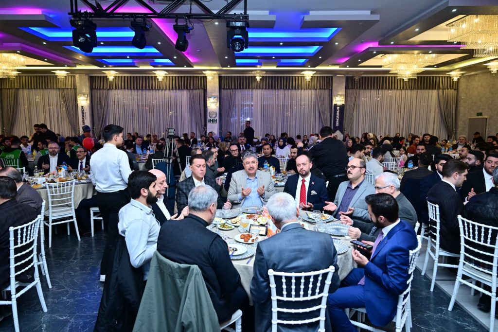 ASKON ve İHH’dan ortak iftar buluşması
