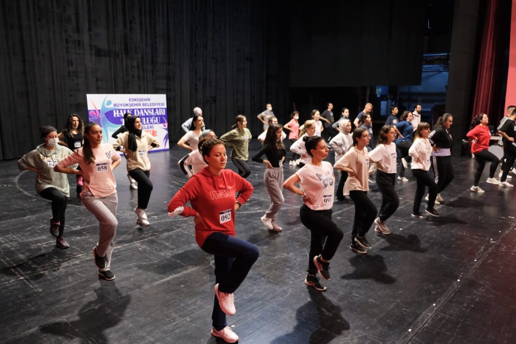 Halk Dansları Topluluğu seçmeleri başladı