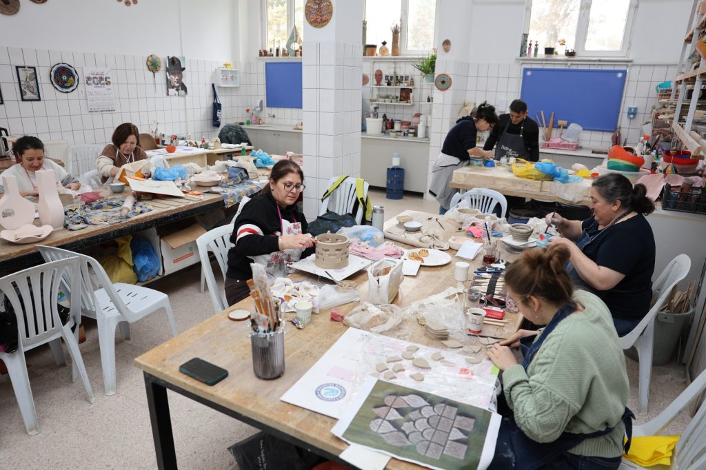 Kadınlar ESMEK ile yaşam boyu öğreniyor