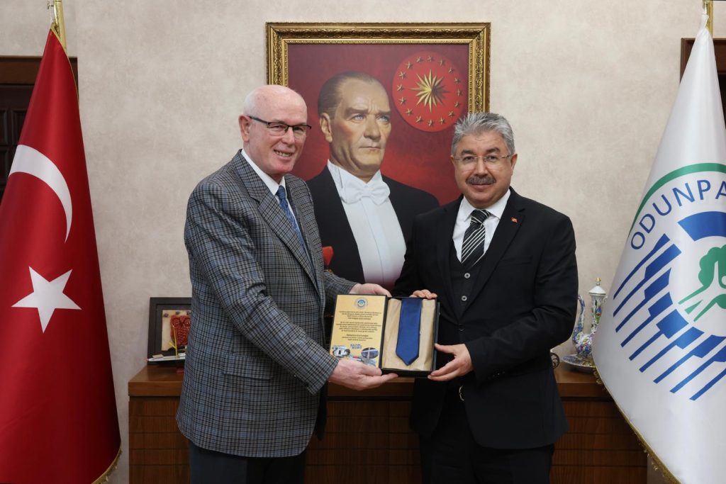 Vali Yılmaz, Başkan Kurt’u ziyaret etti