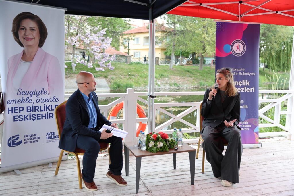 “Bir sandalye, bir termos”ta Meryem Boz’a yoğun ilgi