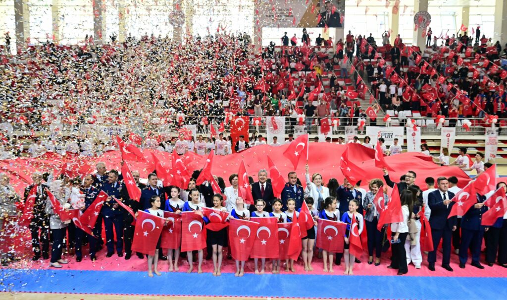 19 Mayıs coşkusu Eskişehir’de yaşandı