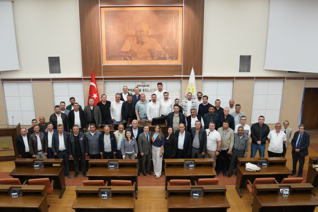 Başkan Ataç, inşaat malzemecileri ekibini ağırladı