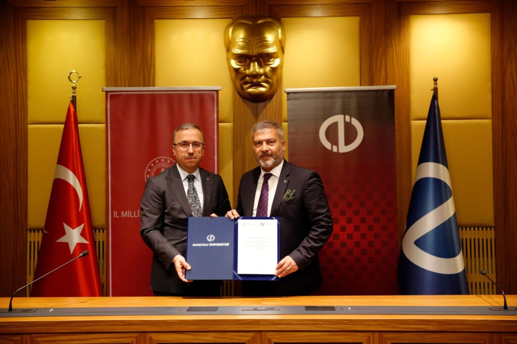 Anadolu Üniversitesi ile İl Milli Eğitim Müdürlüğü iş birliği protokolü imzalandı