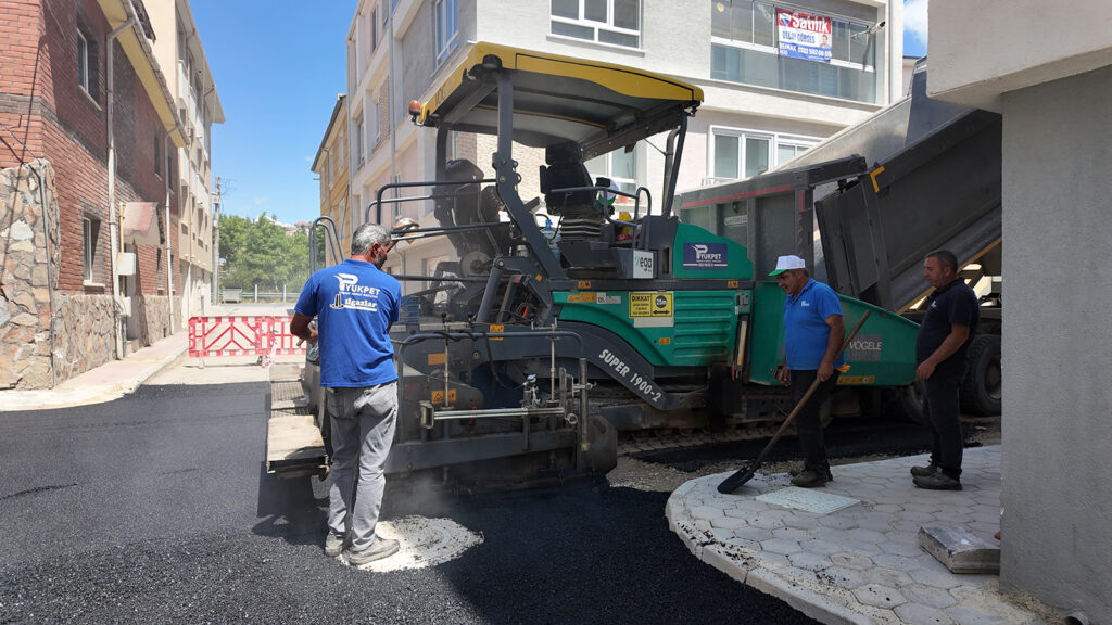 Ertuğrulgazi sokakları ve çevresi asfaltlanıyor