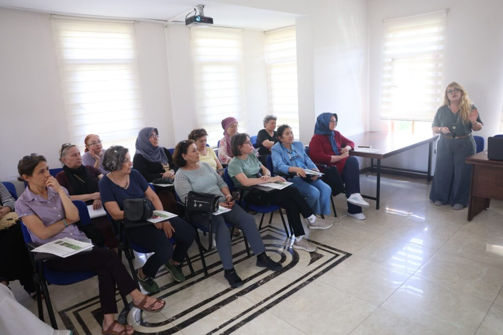 Kendiliğinden yetişen lezzetler eğitimi ilgi gördü