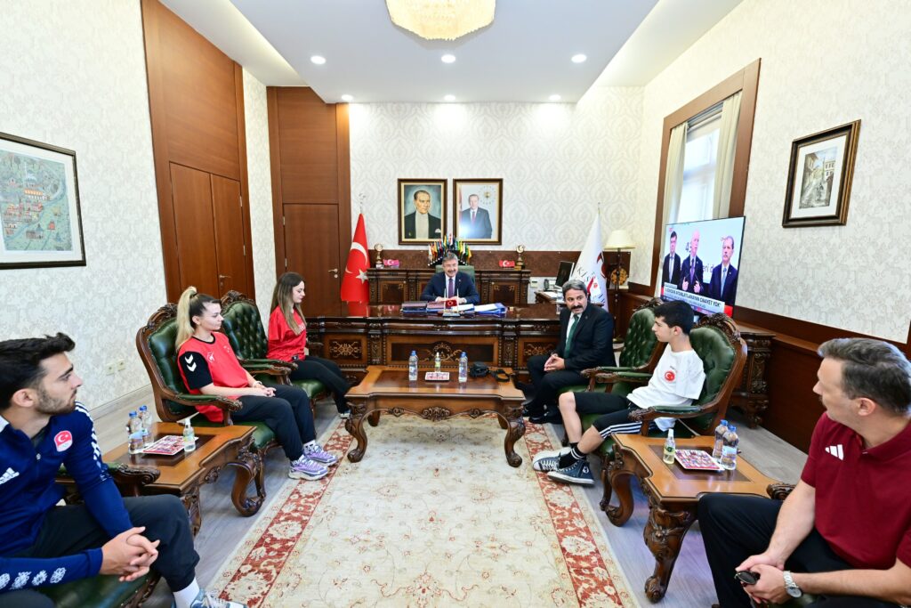 Milli sporculardan Vali Yılmaz’a ziyaret