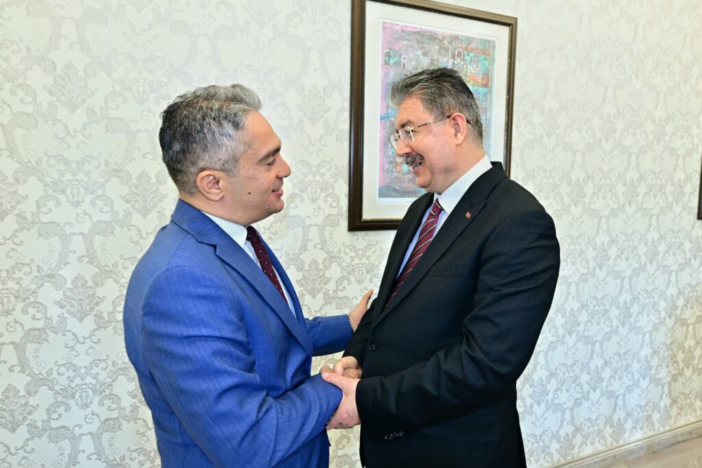 Eskişehir Cumhuriyet Başsavcılığına atanan Ferhat Deniz’den Vali Yılmaz’a ziyaret