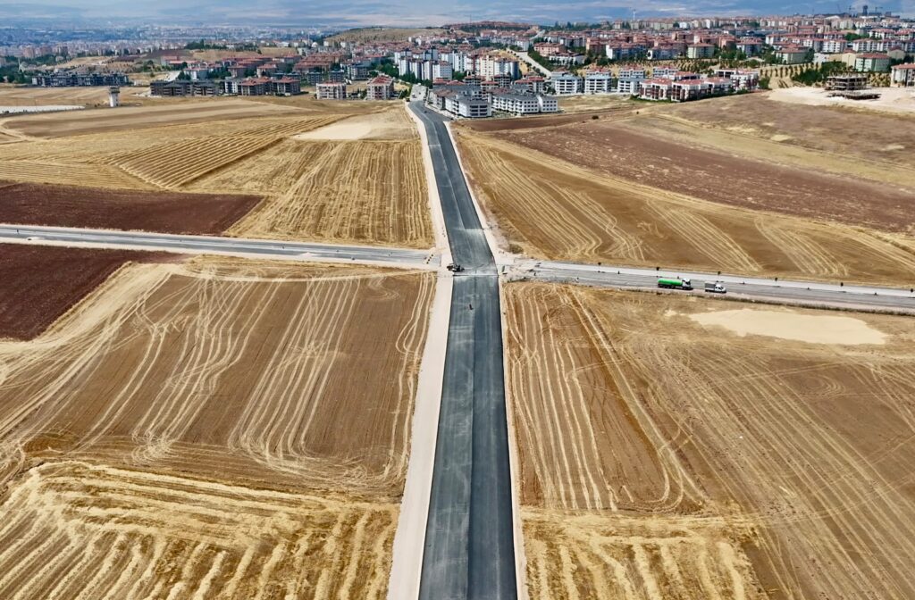 Yaşar Kemal Bulvarı’nda beklenen ulaşım sağlandı