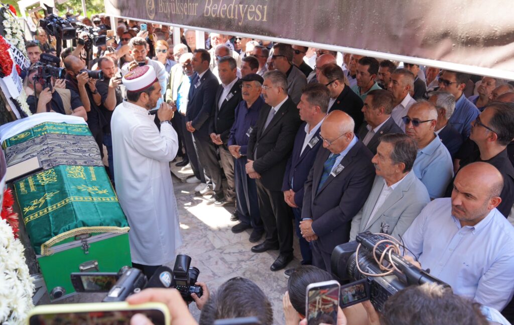 Yılmaz Büyükerşen’in acı günü