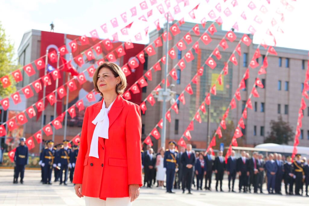 “Eskişehir; umudu büyütüyor, geleceğe güvenle ilerliyor”