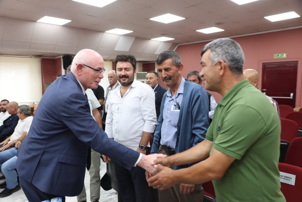 Başkan Kurt muhtarlarla bir araya geldi