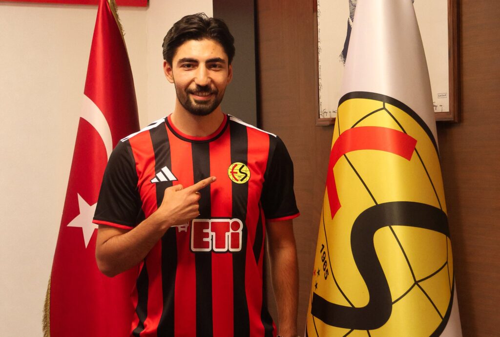 Emre Sarıkaya, Eskişehirspor’da!