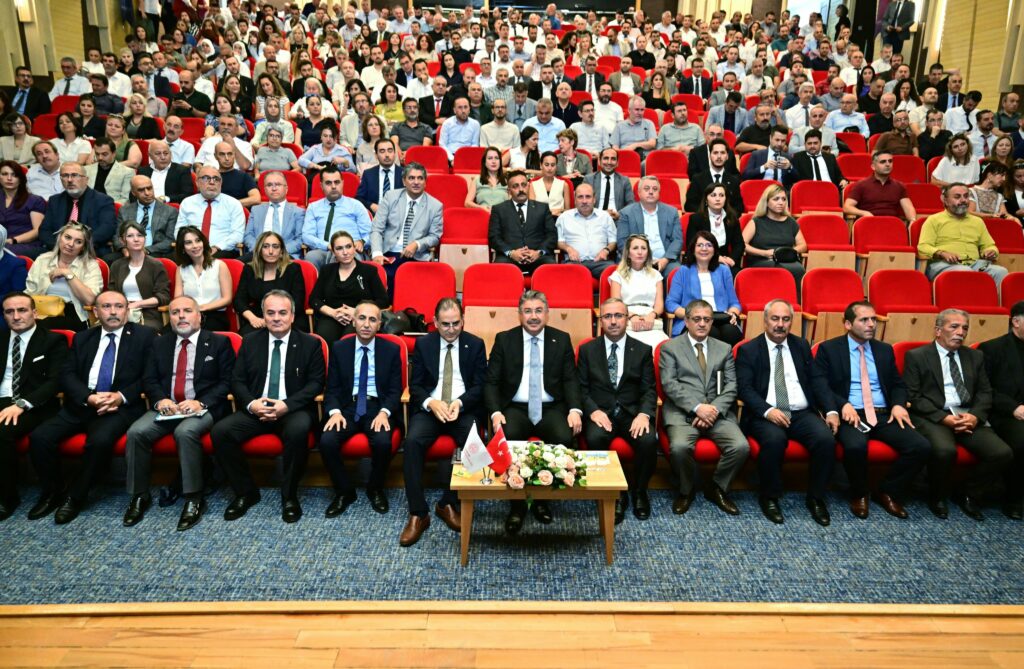 Okul müdürleri, yeni eğitim-öğretim yılı öncesi toplandı