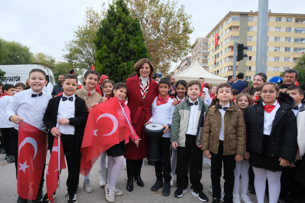 Cumhuriyet coşkusu Eskişehir’i sardı